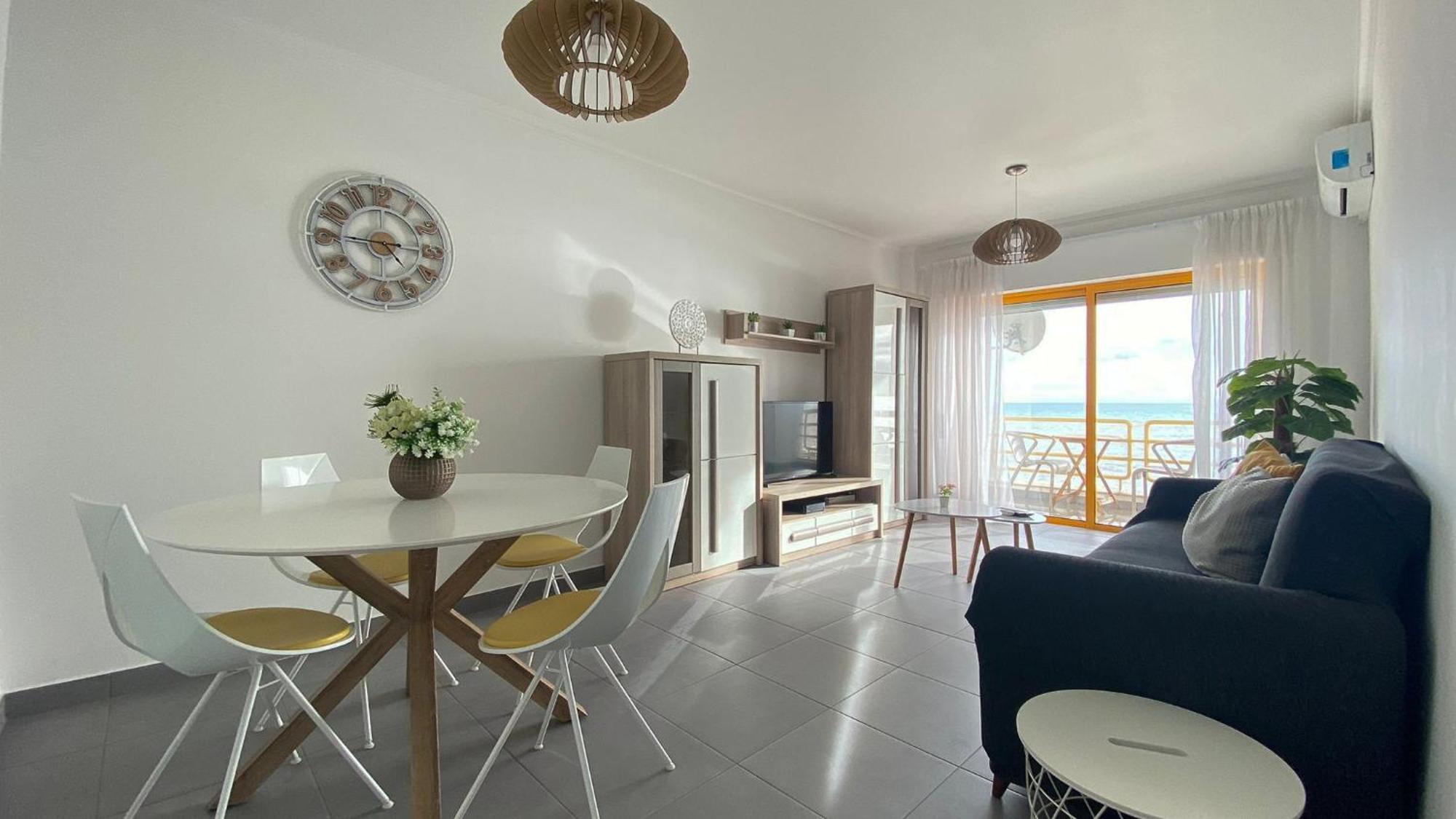 Quarteira Frente Praia II By Homeslow Rentals Exterior photo